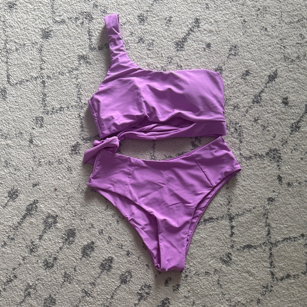 Amazon Women's Purple One-Shoulder Bikini